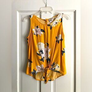 ç Loft Blouse, buttons up the back